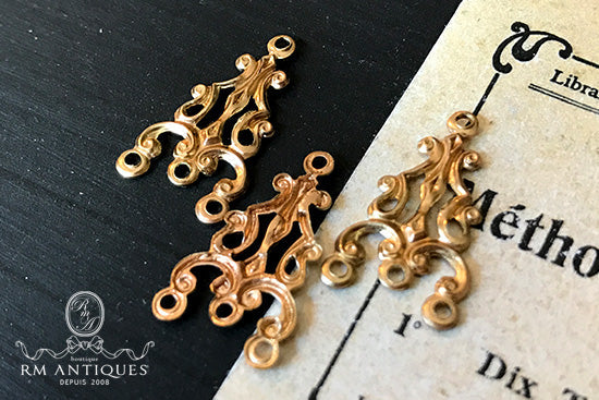 GP-4473 スタンピングパーツ ワイヤー 21x12mm USAブラス真鍮