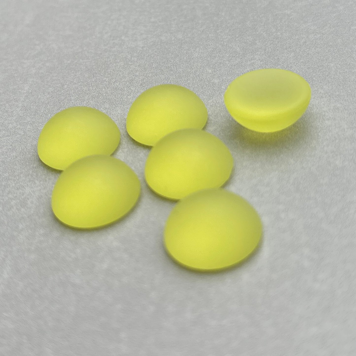 VP-9076 15mm 西ドイツヴィンテージカボション ルーサイト フロストレモン ラウンド