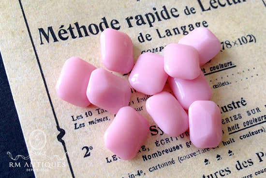 VP-2220 10x8 West German Vintage Rhinestone シュガーPink opaque Octagon