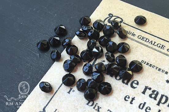 VP-3377 17SS 西ドイツヴィンテージ ジェットブラック ラウンド ラインストーン