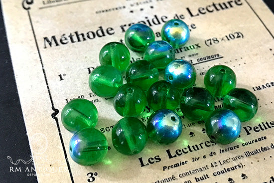 VP-4465 8mm Czech Vintage ABEmeraldglass Bead