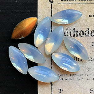 VP-6892 15x7 West German Vintage Rhinestone Sabrina Sapphire Navette