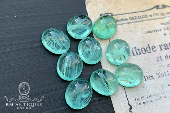 VP-7080 12x10 JapanVintage glass Cabochon Marbled green Oval