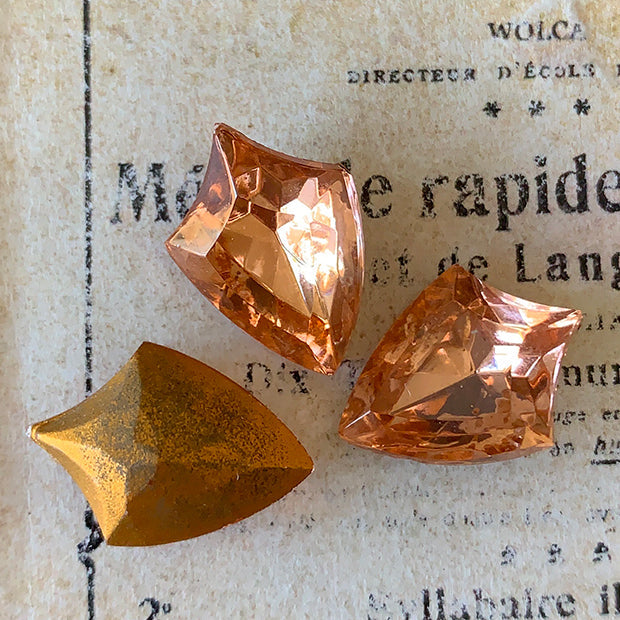 VP-8355 18x13 Czech Vintage Rhinestone Rosaline