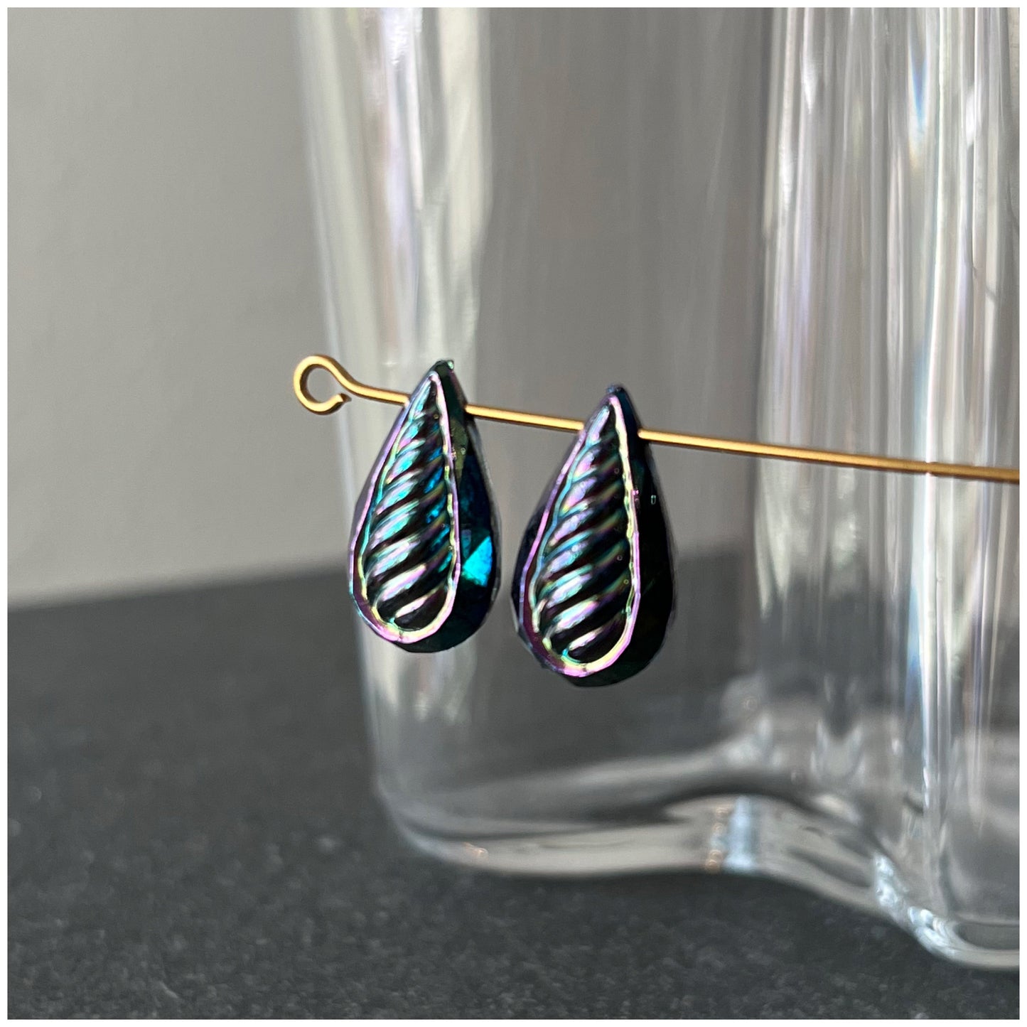 VP-8878 18x10mm West German Vintage Acrylic ABBlue Charm