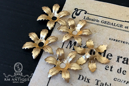 GC-4316 Stamping Findings Flower 14mm USA Raw Brass