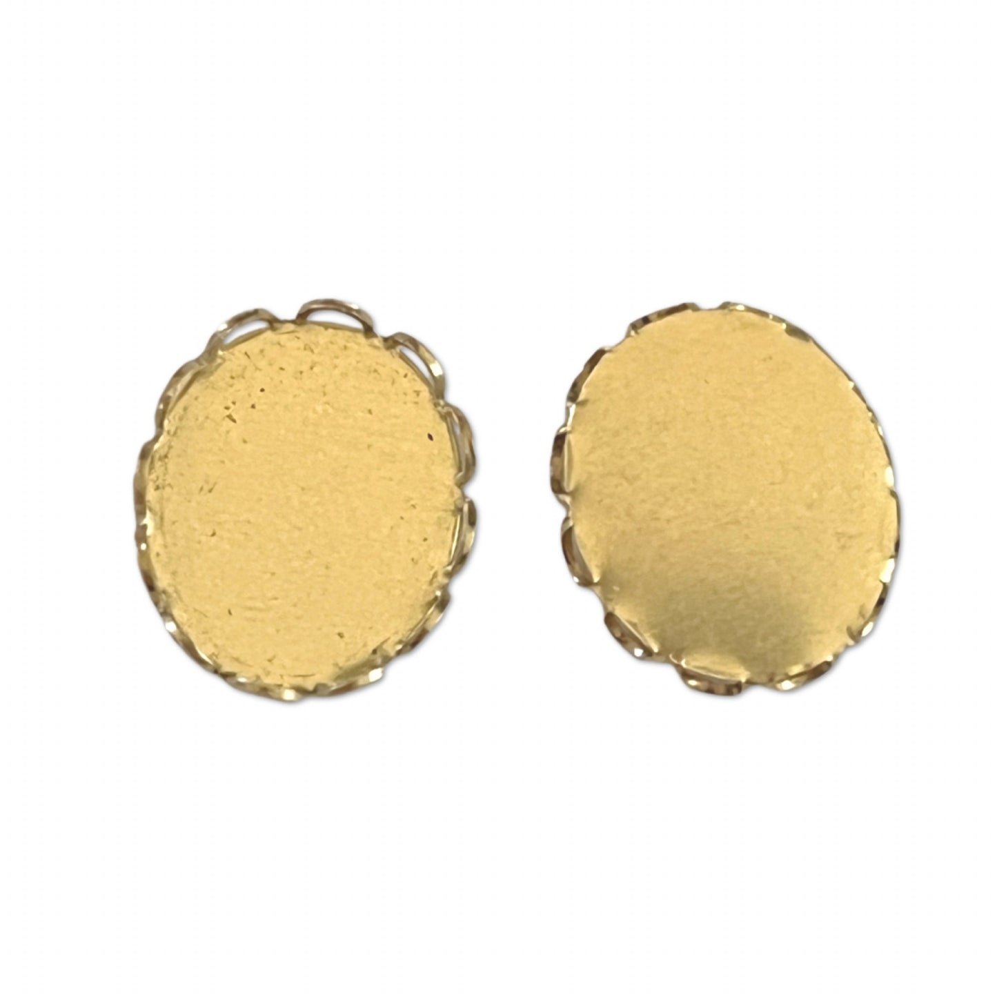 GP-124 12x10 Raw Brass Cabochon Setting Oval Lace