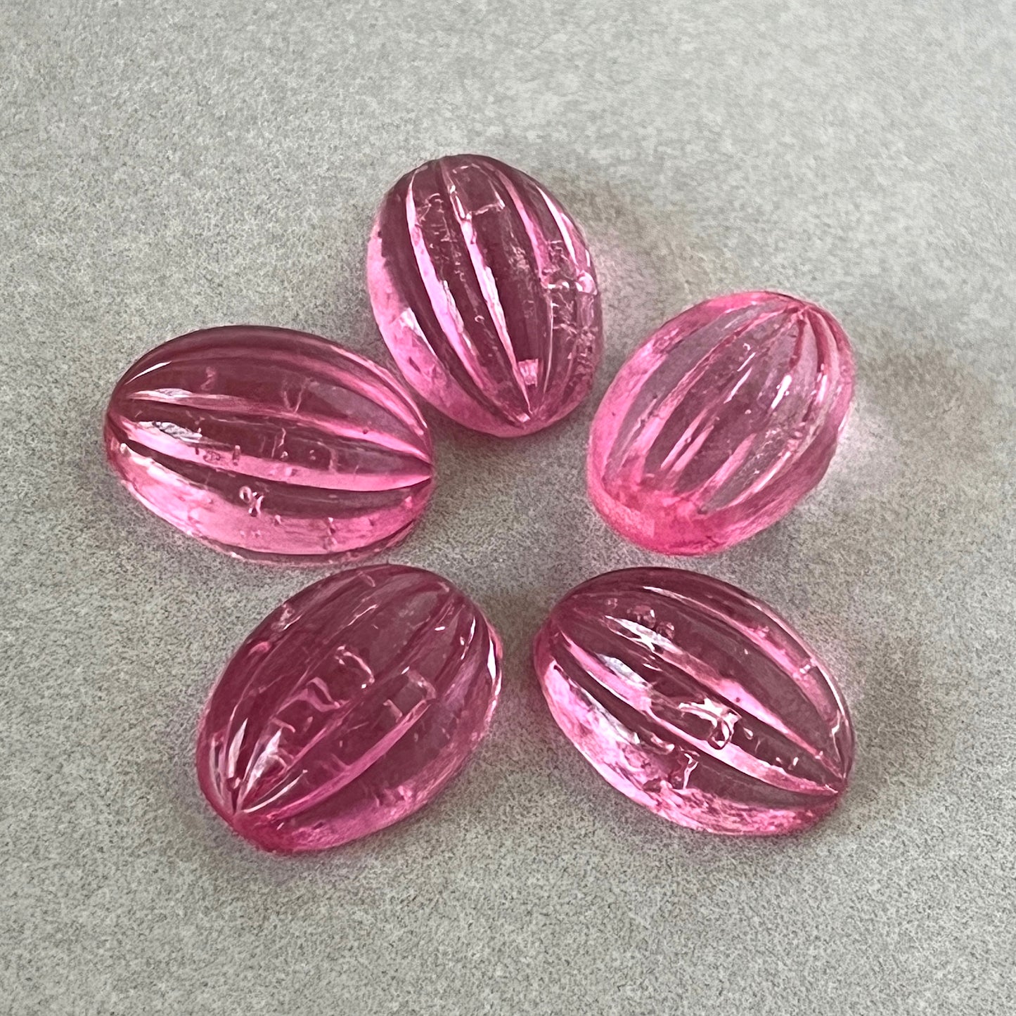 VP-2401 14X10 JapanVintage glass Cabochon Pink Oval