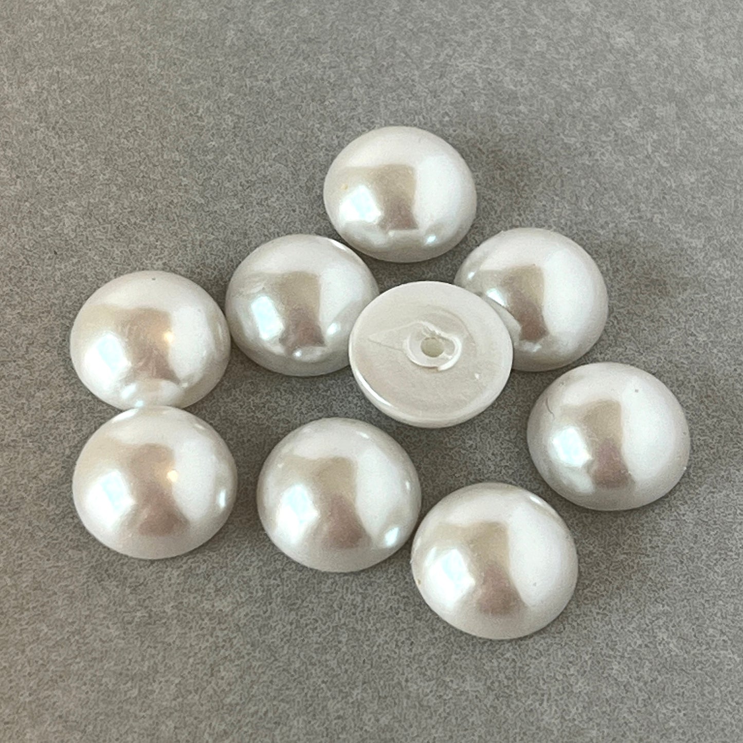 VP-9057 10mm Japan Vintage lucite Cabochon White pearl