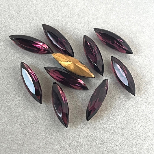 VP-1564 15X4 Czech Vintage Rhinestone Amethyst Navette