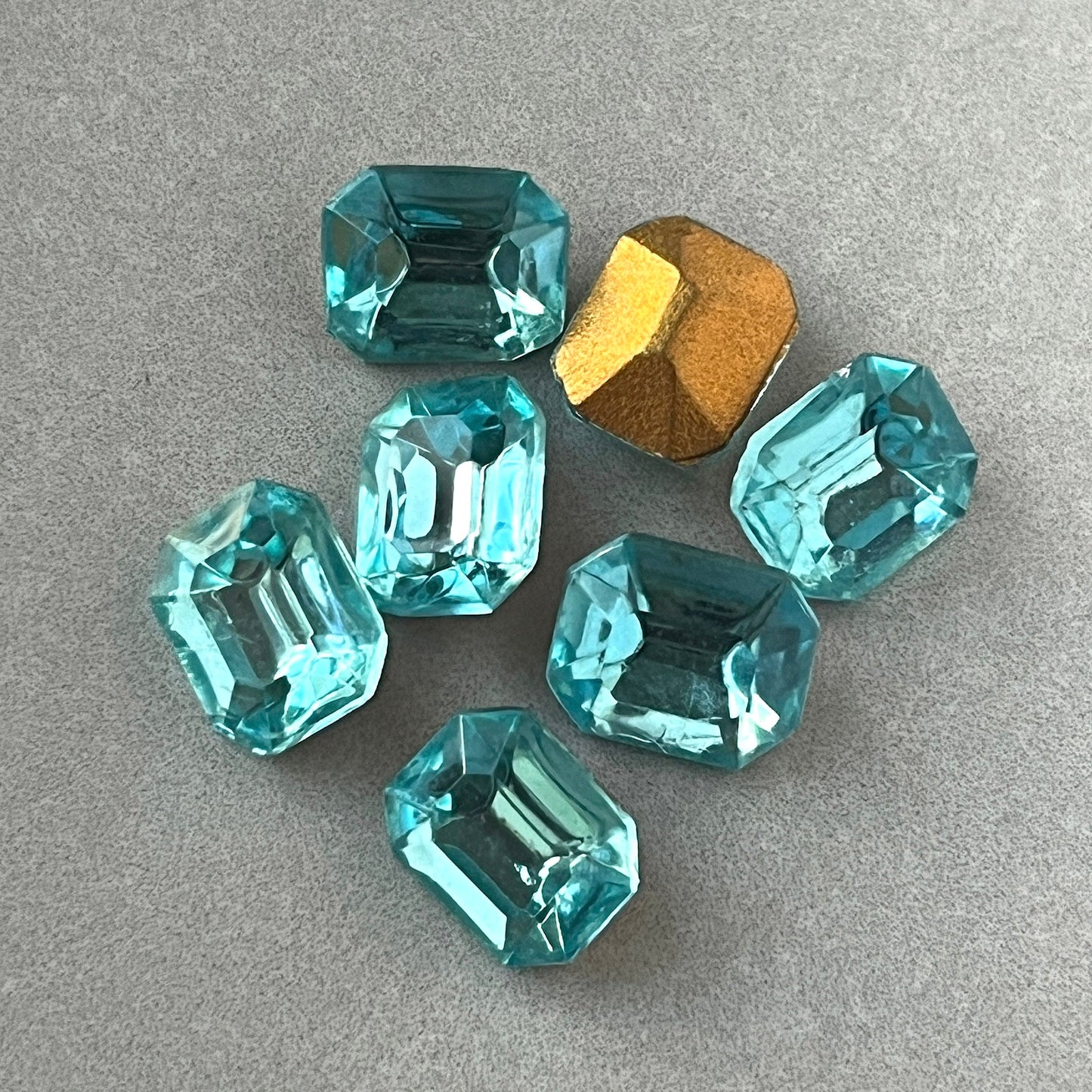 VP-1957 10X8 Czech Vintage Aqua Rhinestone Octagon