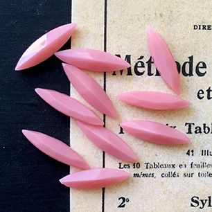 VP-2545 15X4 Czech Vintage Rhinestone opaque Pink Navette