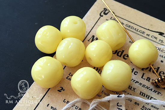 VP-3160 12mm Japan Vintage cherry brand haskell baroqueglass Bead Cream Yellow