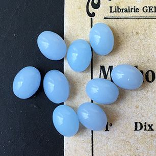 VP-3223 8x6mm German Vintage lucite Cabochon Blue Oval