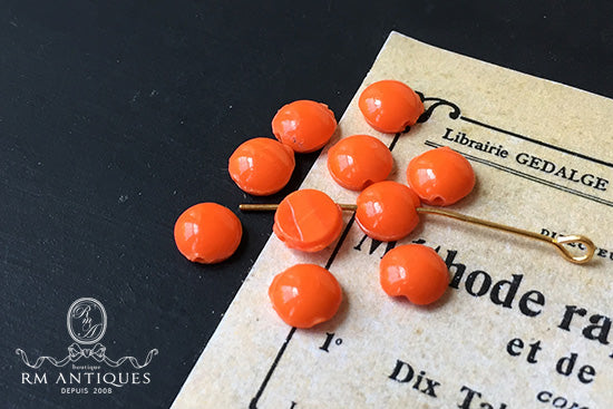 VP-3289 7mm Czech Vintage Orange glass Bead