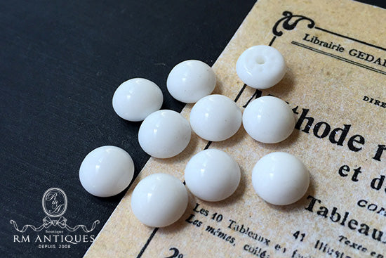 VP-3395 8mm Japan Vintage glass Cabochon Chalk White Round