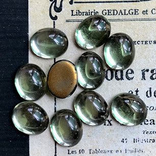 VP-4503 10X8 German Vintage glass Cabochon Peridot/Jonquil Oval