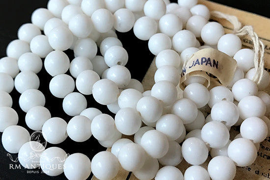 VP-4612 5mm JapanVintage Milk glass Bead