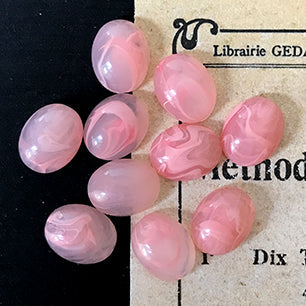 VP-4637 10x8 West German Vintage lucite Cabochon Pink Oval