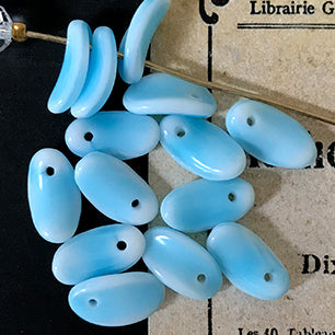 VP-4649 10x5mm West German Vintage petal Blue glass Bead