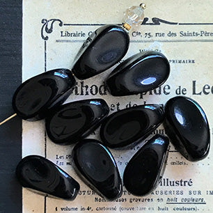 VP-5629 19x13mm Czech Black Twisted４Sided Vintage glass Bead