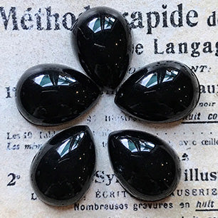 VP-5804 15x11mm West German Vintage lucite Black Cabochon Pear