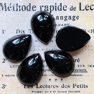 VP-5805 18x13mm West German Vintage lucite Black Cabochon Pear