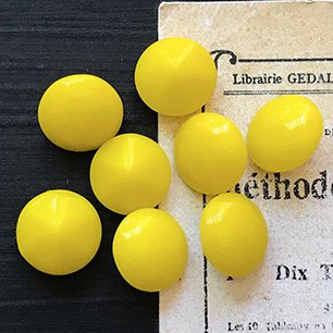 VP-6092 48SS West German Vintage Rhinestone opaque Yellow Round