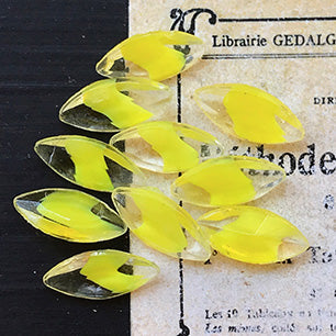 VP-6424 15X7 German Vintage Rhinestone Lemon Givre Navette