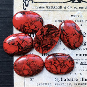 VP-6540 18x13 West German Vintage Acrylic Cabochon Marbled Red Oval