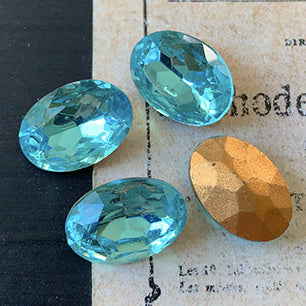 VP-7888 14X10 Czech Vintage Aquamarine Rhinestone Oval