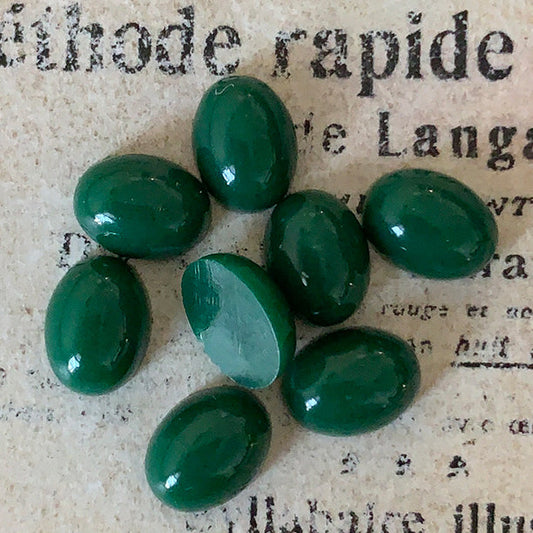 VP-8445 8x6 West German Vintage lucite Cabochon Jade Oval