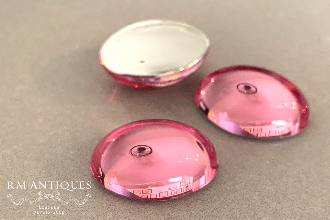 VP-8513 18x13 West German Vintage lucite Cabochon Pink Oval