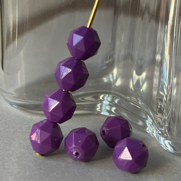 VP-8602 8mm West German Vintage Purple Acrylic Bead