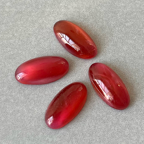 VP-8778 14x7 West German Vintage glass Cabochon Ruby Moonstone