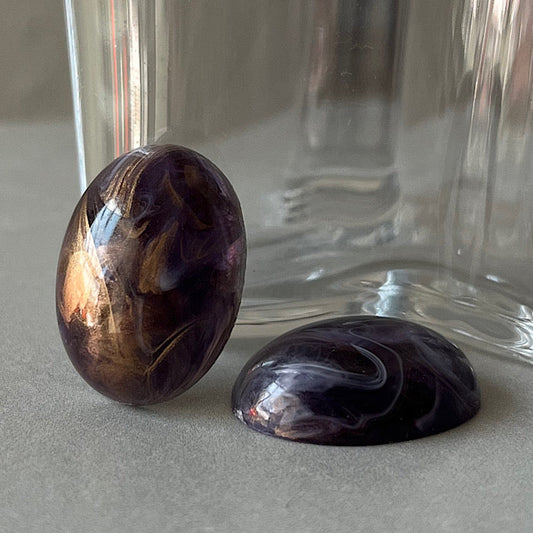 VP-8868 25x18mm Hong Kong Vintage lucite Cabochon PurpleGold Oval