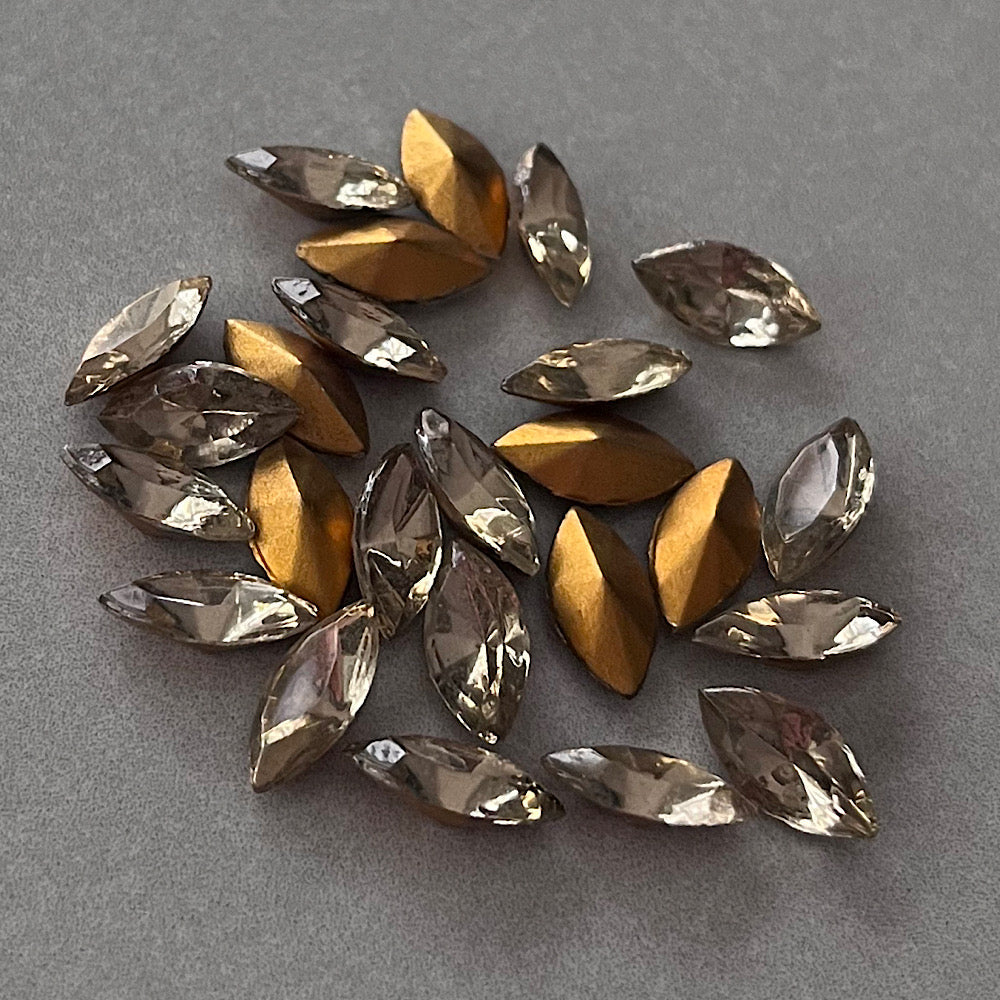 VP-8970 10x5 Czech Vintage Rhinestone LightSmoked Topaz Navette