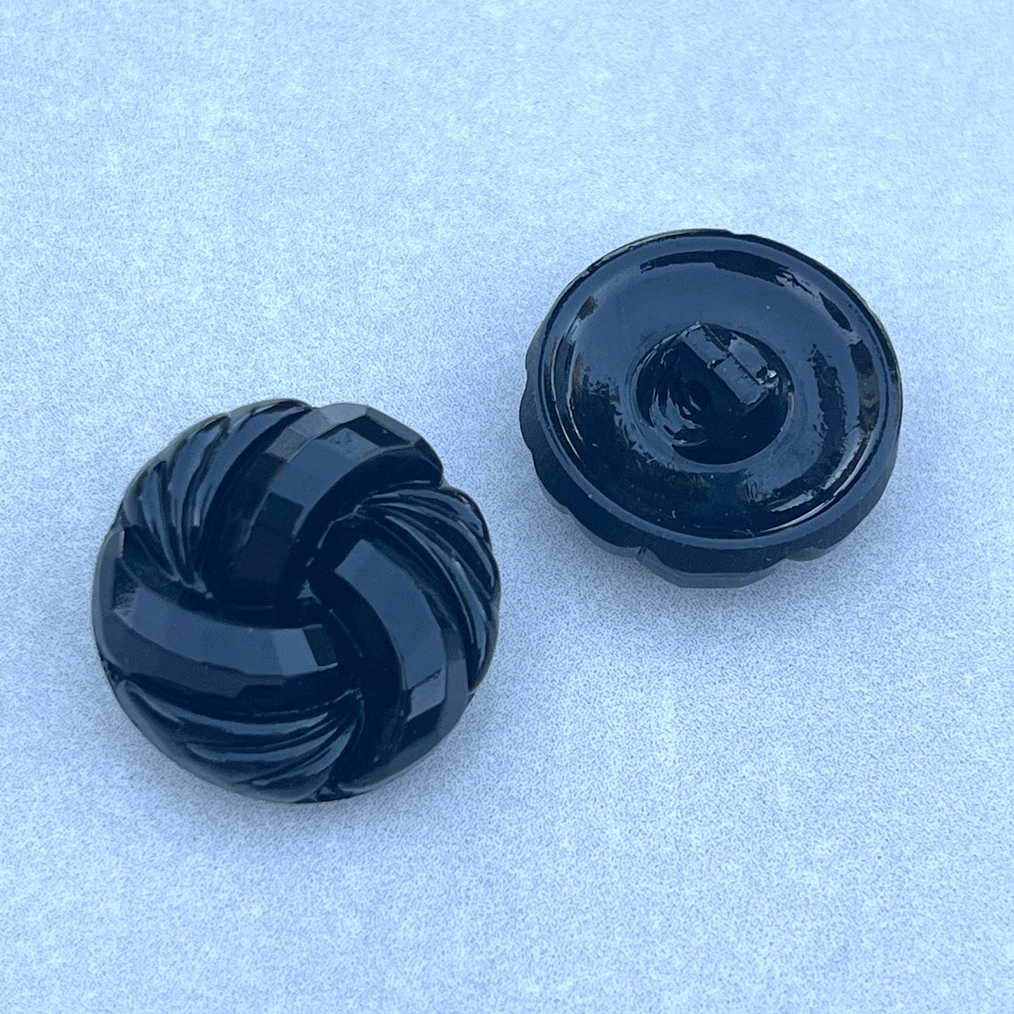 VPL-5503 20mm Czech Vintage Blackglass Button