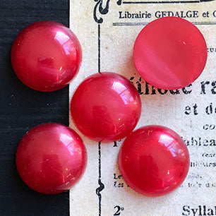 VPL-5545 16mm West German Vintage lucite Cabochon Red Round