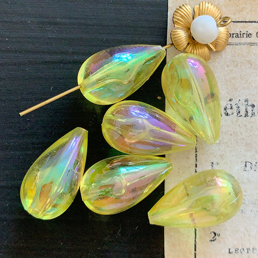 VPL-8180 20x11mm Vintage lucite YellowAB Drop Bead