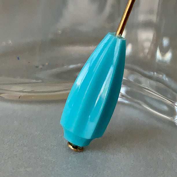 VPL-8503 19x8mm West German Vintage lucite Turquoise Drop Bead